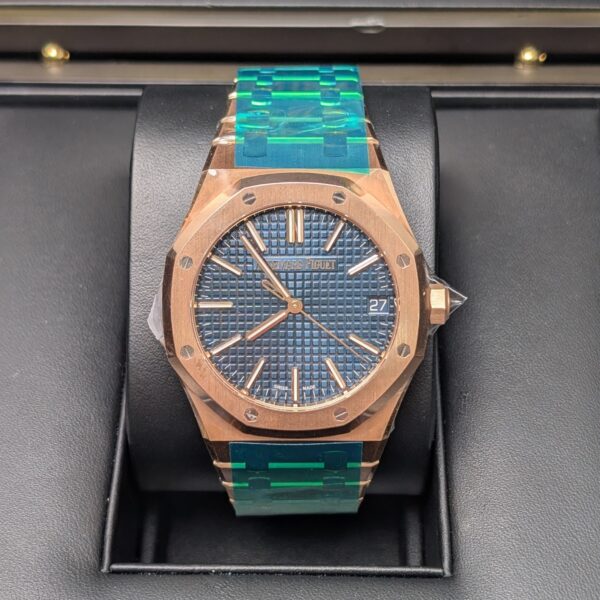 Audemars Piguet 15510OR.OO.1320OR.03 Royal Oak Blue Dial Pink Gold Bracelet Watch - Image 2